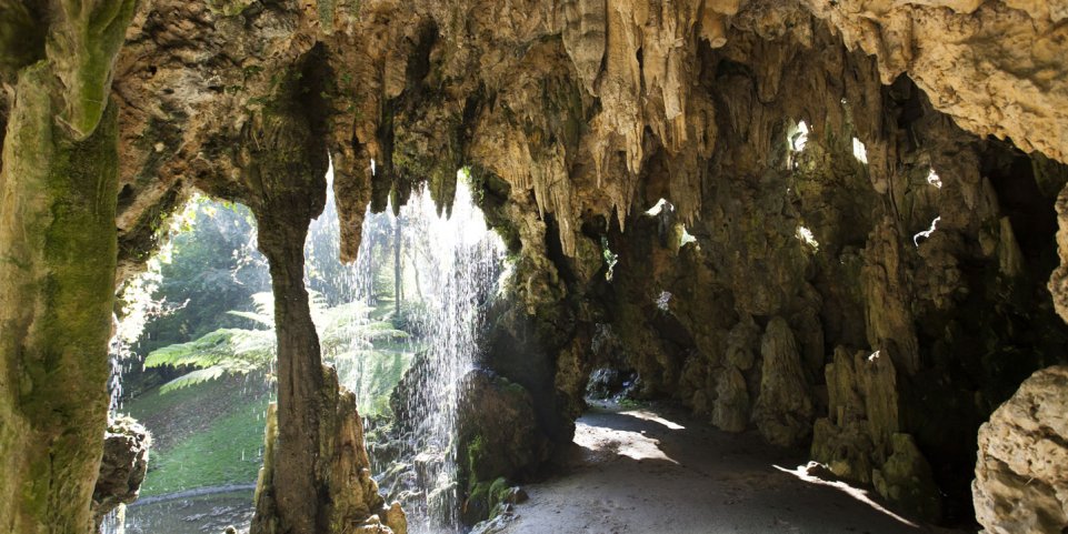 grotte pays basque