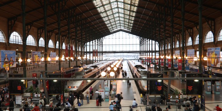 Gare du nord train