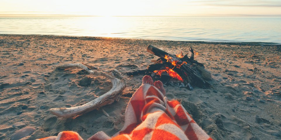plage feu de camps plaid