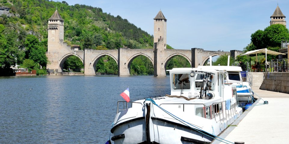 Pont valentré bateau
