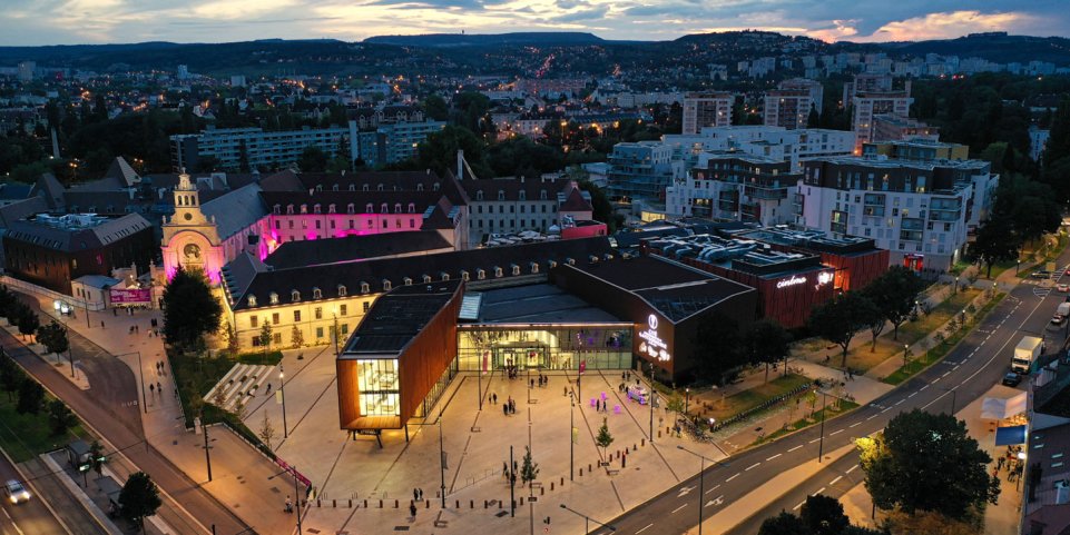 Cité Internationale de la Gastronomie et du Vin de Dijon de nuit