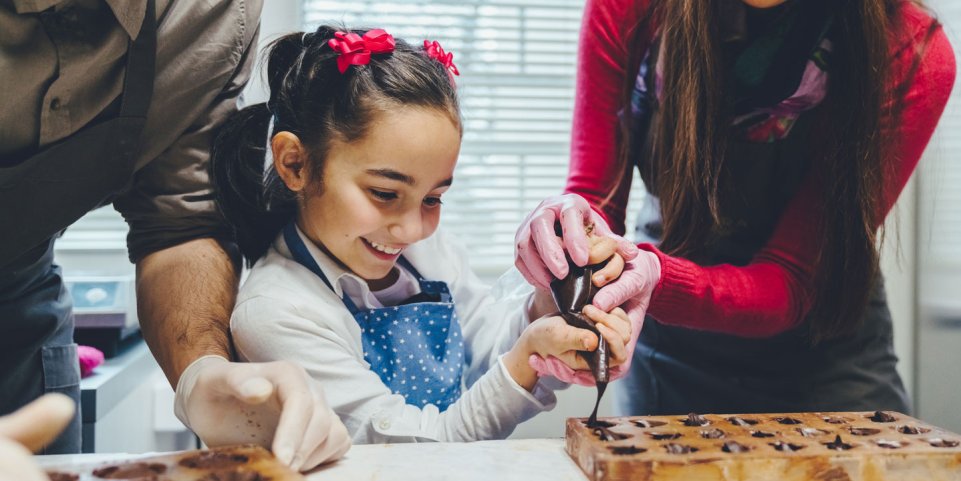 famille atelier de chocolat