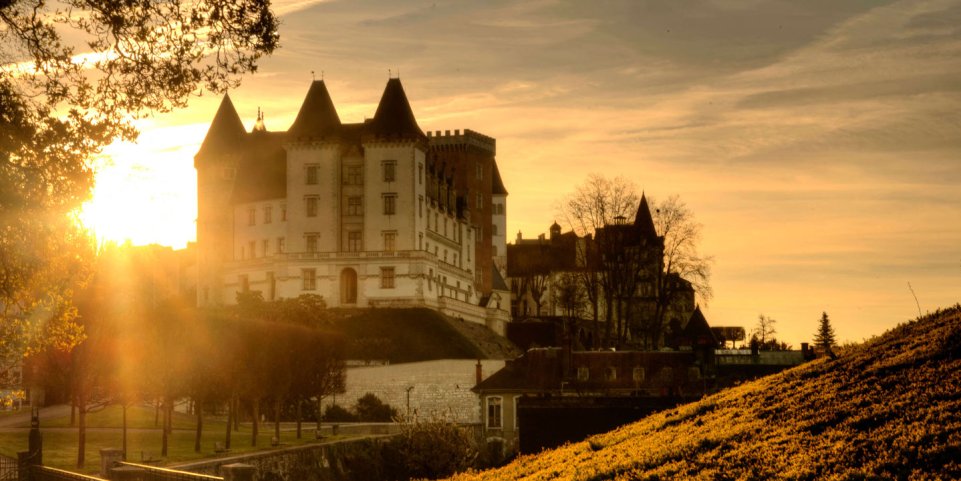 Château de Pau au coucher de soleil