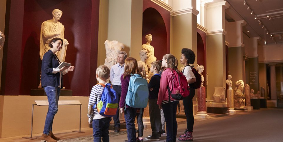 Enfants au musée