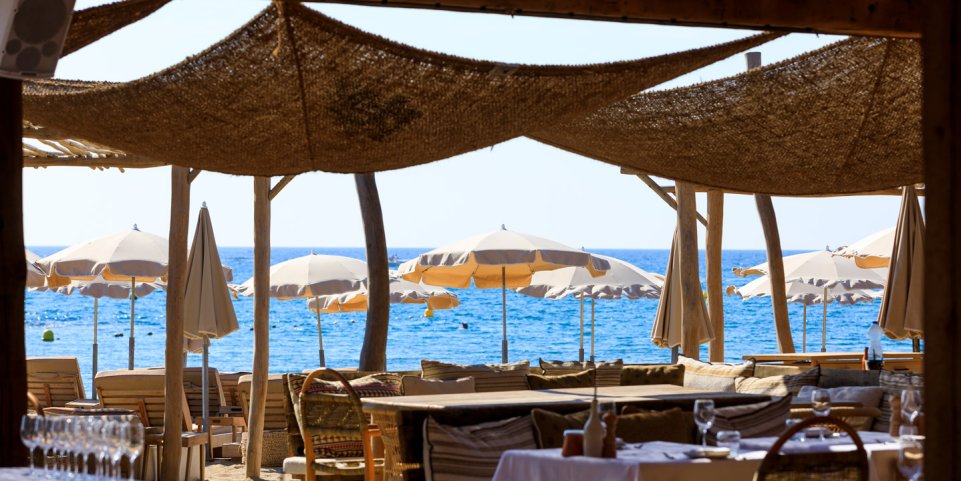 Playa Chica restaurant de plage à Mandelieu