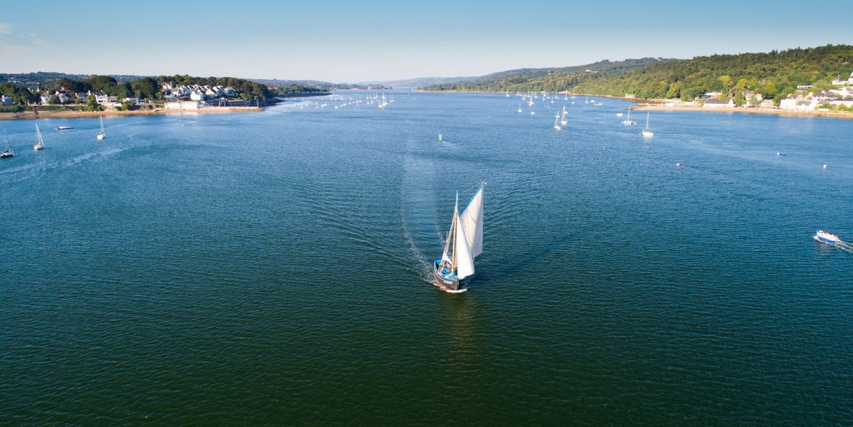 Bateaux dans la rade de Brest