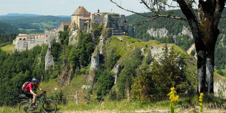 Vélo dans les Montagnes du Jura