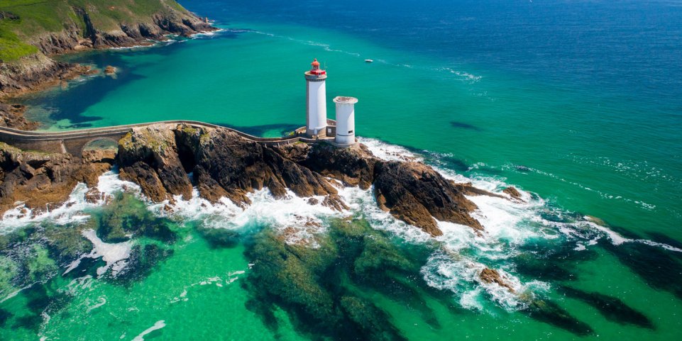 Brest, rade, phare du Petit Minou