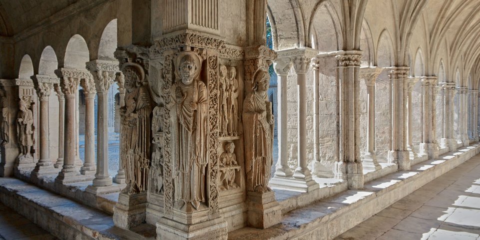Le Cloitre Saint-Trophime
