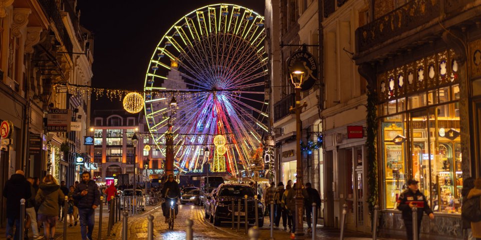 Rue Esquermoise à Lille à Noël