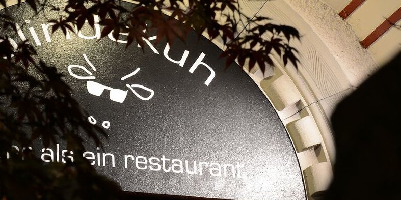 Le restaurant Dunkelrestaurant blindekuh à Zurich