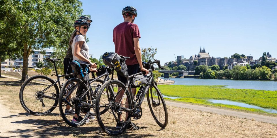 Des personnes à vélo à Angers