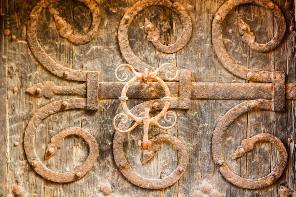Une ancienne porte