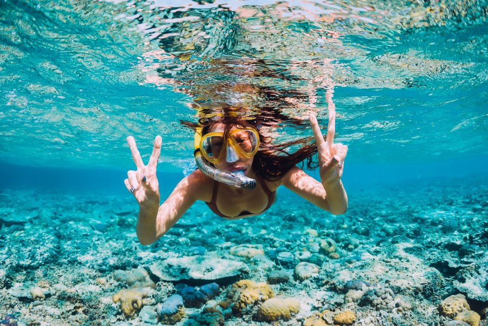 plongeuse snorkelling