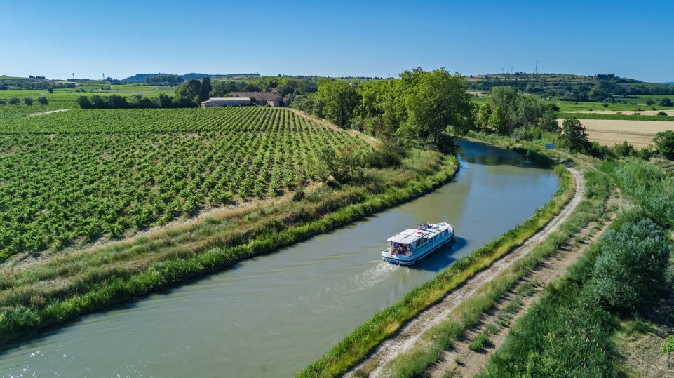 Barge sur le Canal du Midi, vers Toulouse