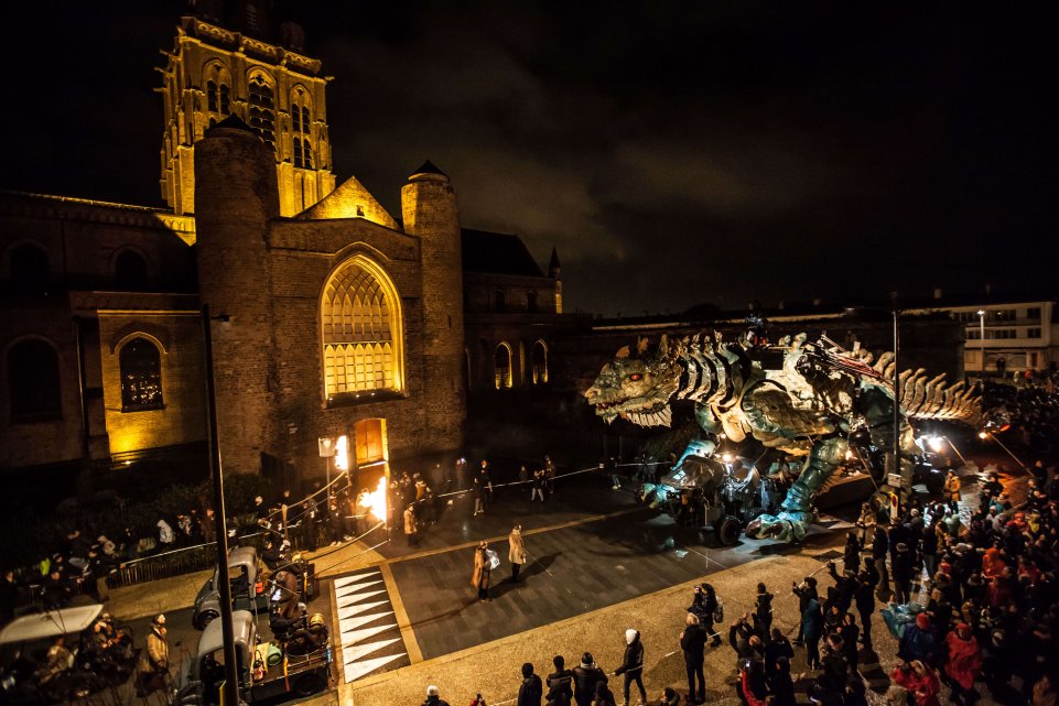 Spectacle du Dragon à Calais