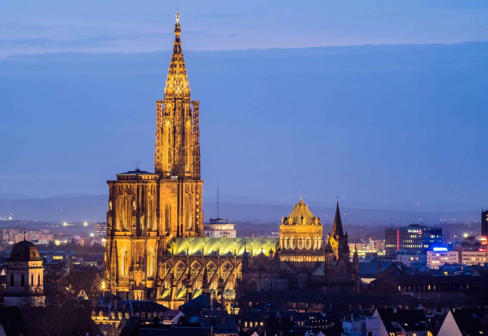 cathédrale de Strasbourg de nuit