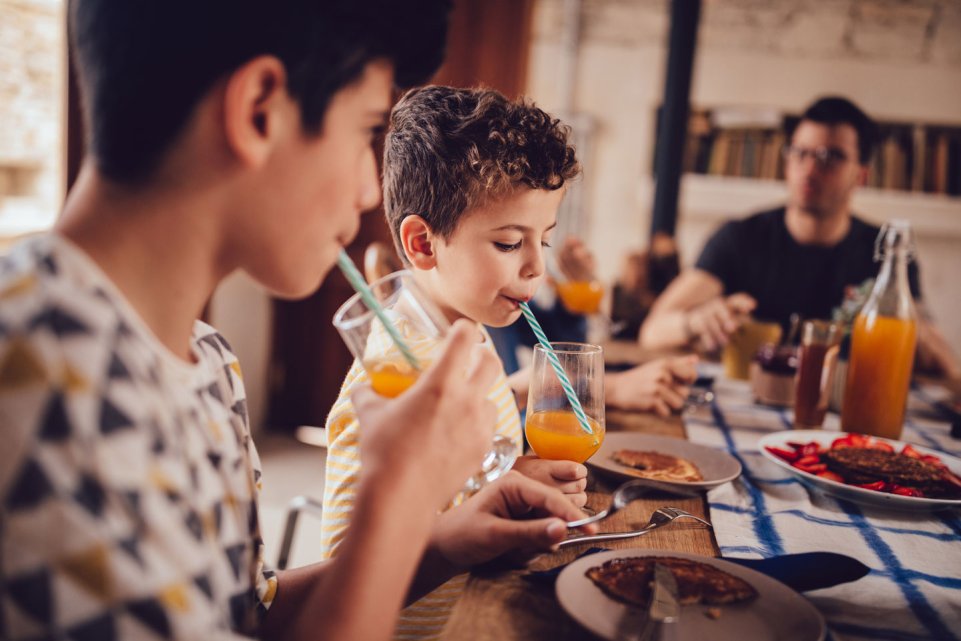 Enfants au restaurant